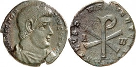RÖMISCHES KAISERREICH. 
MAGNENTIUS 350-353. AE-Doppelmaiorina 25/26mm (353) 6,64g, Trier, 1.&nbsp;Off. Paludamentbüste n.r. D&nbsp;N MAGNEN-TIVS P F ...