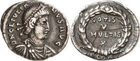 RÖMISCHES KAISERREICH. 
IULIANUS II. Augustus 360/361-363. Siliqua (360/361) 1,65g, Arles, 1. Off. Bartlose Paludamentbüste m. Perlendiadem n.r. D N ...