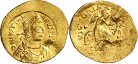 BYZANZ. 
IUSTINIANUS I. 527-565. Semissis (552/565) 2,25g, Konstantinopel. Paludamentbüste mit Perlendiadem n.r. D N IVSTINI-ANVS PP AVG / VICTORIA A...