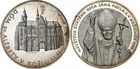 ARCHITEKTUR. 
DOME, MÜNSTER, KIRCHEN, KAPELLEN. 
KOSICE (KASCHAU). Dom St. Elisabeth. Medaille 1995 (Novotny u. Poldaufova) a.d. Besuch Papst Johann...