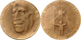 PERSONEN. 
MEDIZINER, darunter Sammlung Dr. Bösing. 
TEYSCHL, Otakar *1891 +1968. Medaille o.J. (1968) (v. F. Navr\'e1til) a.s. Tod. Kopf n. halbl. ...