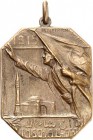 GESCHICHTE u. VERKEHRSWESEN. 
KRIEG und FRIEDEN. 
I. Weltkrieg 1914-1918. Plakette 1915 (H. Dietrich, Wien) Inschallah. Türkischer Soldat stürmt mit...