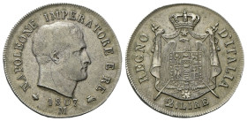 MILANO
Napoleone I Re d’Italia, 1805-1814.
2 Lire 1807 cifre spaziate.
Ag
gr. 9,95
Dr. Testa nuda a d.
Rv. Stemma coronato su padiglione sorrett...