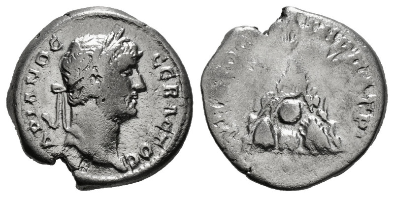 CAPPADOCIA. Caesarea. Hadrian (117-138). Didrachm.
Obv: ΑΔΡΙΑΝΟС СЄΒΑСΤΟС.
Lau...