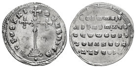 CONSTANTINE VII PORPHYROGENITUS with ROMANUS I (913-959). Miliaresion. Constantinople.
Obv: IҺSЧS XRISTЧS ҺICA.
Cross crosslet set upon three steps,...