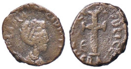 ROMANE IMPERIALI - Galla Placidia (moglie di Costanzo III) - AE 4 (Ravenna) RIC 2117; Ranieri 86 (AE g. 1,2)
MB+/qBB