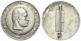 ROMA. Ventennio Fascista, dal 1923 al 1943. Distintivo 1931 a. IX Opera Nazionale Balilla opus Lorioli e Castelli. Metallo Bianco, gr. 14,28 mm 37,4. ...