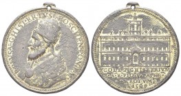 ROMA. Pio V (Antonio Michele Ghislieri), 1566-1572. Medaglia 1672 opus ignoto. Æ dorato, gr. 19,93 mm 38,5. Dr. PIVS V GHISLERIVS BOSCHEN PONT M. Bust...