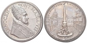 ROMA. Innocenzo X (Giovanni Battista Pamphilj), 1644-1655. Medaglia riconio 1652 a. VII opus G. Morone. Æ, gr. 35,47 mm 39,8. Dr. INNOCEN - X - PONT M...