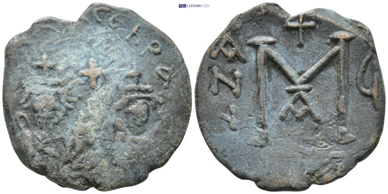 Heraclius and Heraclius Constantine (610-641). AE 40 Nummi (11.1 Gr. 28mm.). Con...