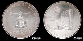 Uruguay. 25.000 Nuevos Pesos 1992. Conmemorativa: 25 años del Banco Central.