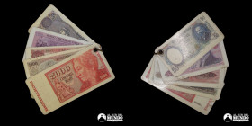 Llavero desplegable con billetes de Chile: 50, 100, 500, 1.000 y  5.000 Pesos.