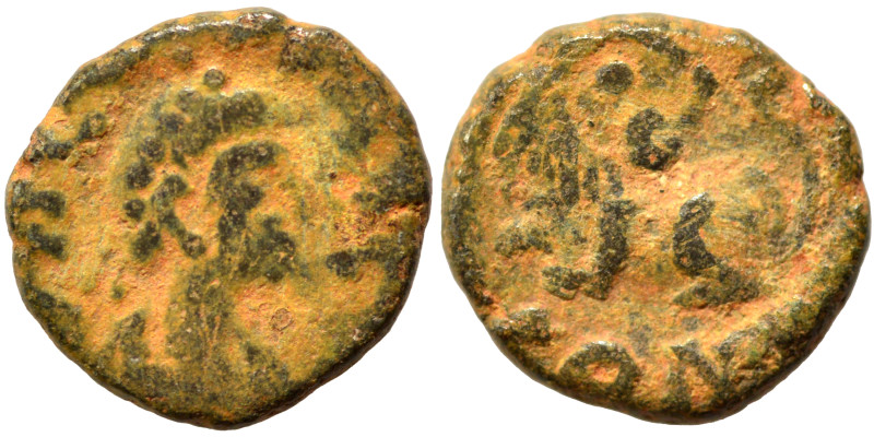 Leo I, 457-474. Nummus (bronze, 1.04 g, 10 mm), Constantinople. Pearl-diademed, ...