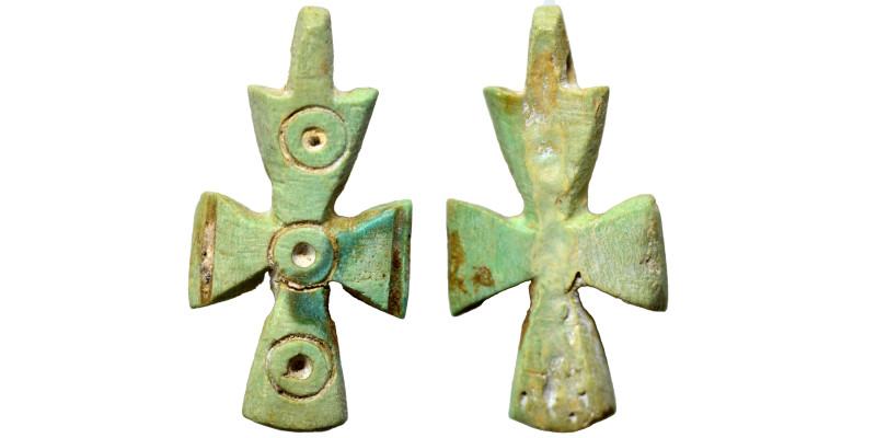 Byzantine cross (2.35 g, 33 mm). Sold as seen.