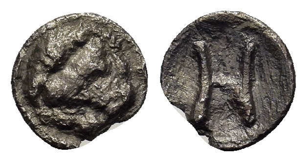 Italy. Bruttium, Rhegion, c. 415-387 BC. AR Hemilitron (7,7mm, 0.2g). Facing lio...