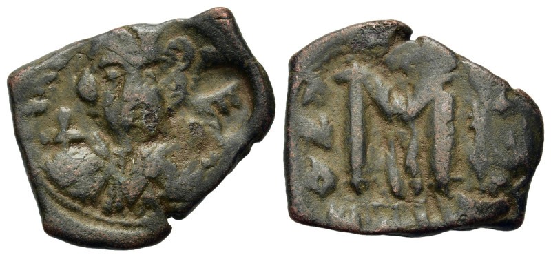 Constans II (641-668). Æ 40 Nummi (24mm, 4.8g). Contemporary Imitation. Crowned ...