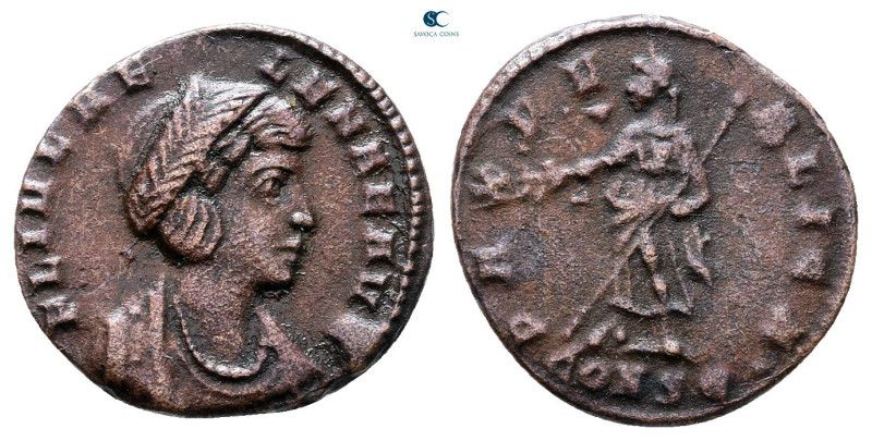 Helena. Augusta AD 324-329. Constantinople
Follis Æ

15 mm, 1,42 g



Ver...