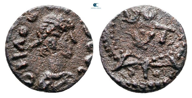 Leo I AD 457-474. Contemporary barbaric imitation
Follis Æ

10 mm, 0,43 g

...