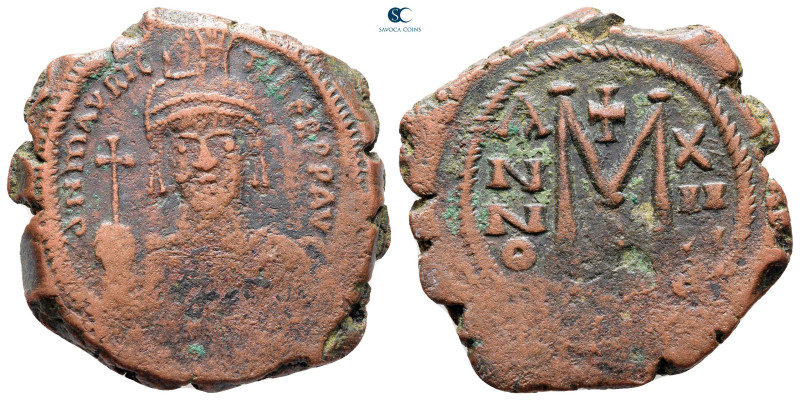 Maurice Tiberius AD 582-602. Constantinople
Follis or 40 Nummi Æ

32 mm, 12,6...