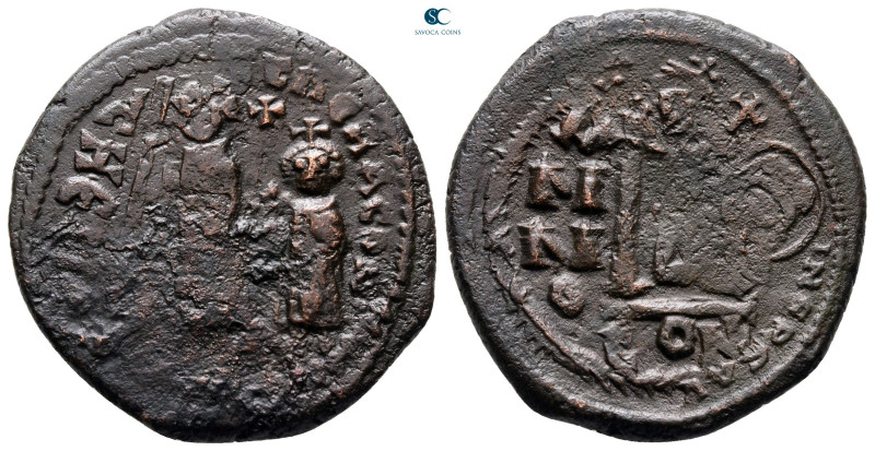 Heraclius with Heraclius Constantine AD 610-641. Constantinople
Follis or 40 Nu...