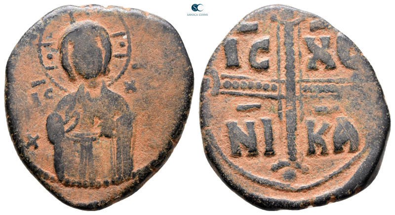 Michael IV AD 1034-1041. Constantinople
Anonymous Follis Æ

27 mm, 8,23 g

...