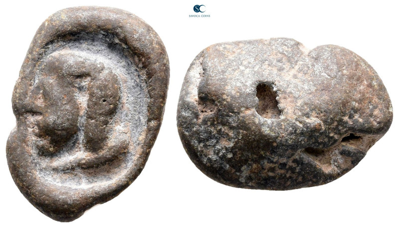 Greek. Plomb Pb

19 mm, 5,02 g

Fine