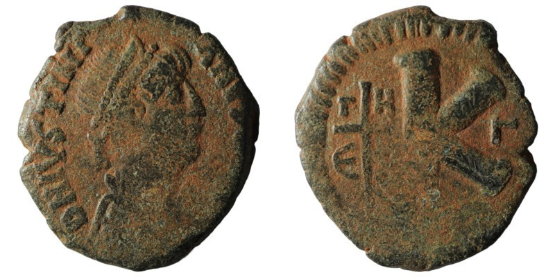 Justinian I. (527-565 AD) 1/2 Follis. Theoupolis. Obv: diademed bust of Justinia...