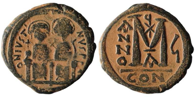 Justin II. and Sophia. (565-578 AD). Follis. Constantinople. Obv: Justin II. and...