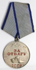 Orden und Medaillen, Russland / Russia, UdSSR und Russland. Medaille „Für Mut“, mit Verleihungsnummer "3371054". An Bandspange. II