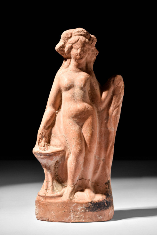 HELLENISTIC MOULDED APHRODITE STATUETTE

 Ca. 350 BC A terracotta, moulded pot...