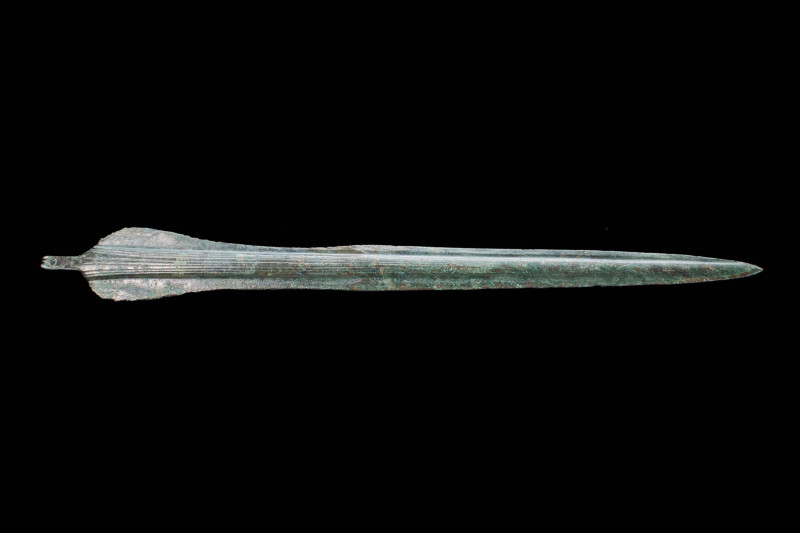 ARCHAIC GREEK BRONZE HOPLITE DAGGER

 Ca. 1200 - 800 BC An archaic Greek bronz...