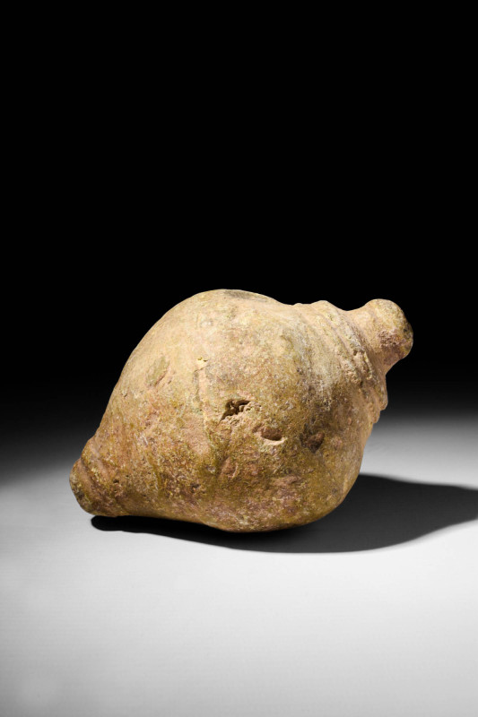 BYZANTINE POTTERY GRENADE 

 Ca. AD 900 - 1200 A Byzantine pottery grenade. It...