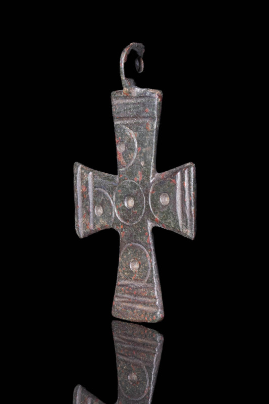 BYZANTINE BRONZE CROSS WITH THE 5 WOUNDS OF CHRIST

 Ca. AD 800 - 1000 A Byzan...