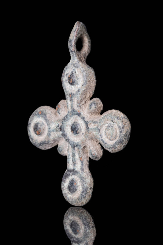 BYZANTINE BRONZE CROSS WITH THE 5 WOUNDS OF CHRIST

 Ca. AD 800 - 1000 A Byzan...