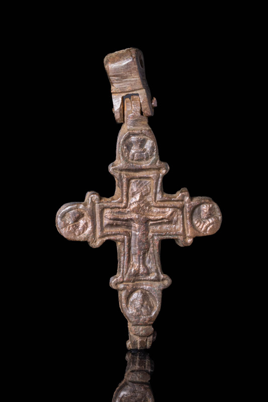 MEDIEVAL BRONZE ENKOLPION CROSS WITH CHRIST AND SAINTS

 Ca. AD 900 - 1100 A M...