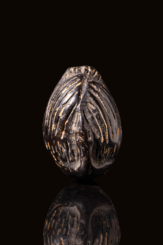 OLD MESOPOTAMIAN DUCK-SHAPED BEAD

 Ca. 2900 - 2400 BC An Old Mesopotamian bla...
