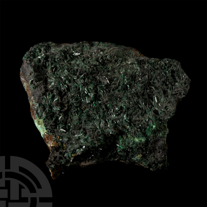 Consisting of a mass of prismatic atacamite on a bed of botryoidal chrysocolla, ...