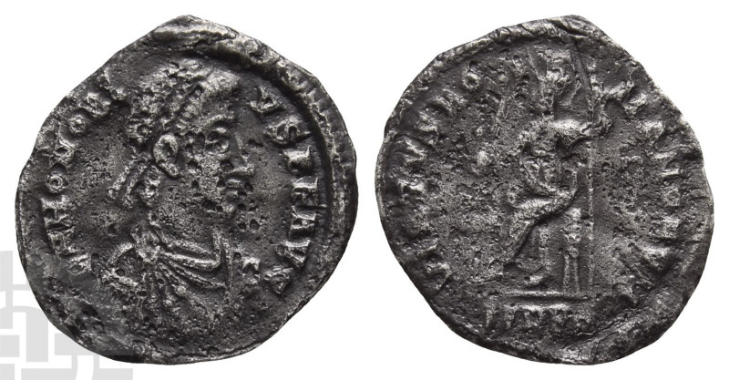 Honorius AR Siliqua. AD 393-423. D N HONORIVS P F AVG, pearl-diademed, draped an...