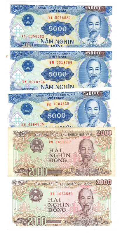 Vietnam Lot of 5 Banknotes 1988 - 1991 (1989 - 1993)

VF-UNC