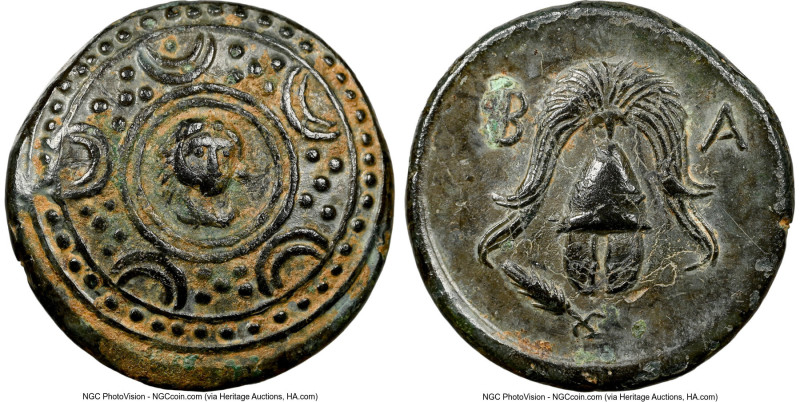 MACEDONIAN KINGDOM. Alexander III the Great (336-323 BC). AE half-unit (16mm, 3....