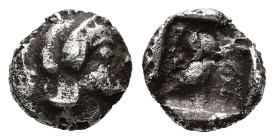 Attica, Athens. AR Obol, 0.45 g 7.87 mm. Circa 500/490-485/0 BC.
Obv: Helmeted head of Athena right.
Rev: AΘE. Owl standing right, head facing; olive ...