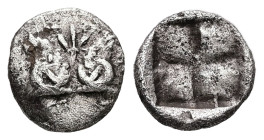Troas, Kebren. AR, Hemiobol. 0.45 g. - 8.21 mm. Circa 420-412 BC.
Obv.: [ΚΕΒΡΗΝ]. Confronted heads of rams; floral sprig between.
Rev.: Quadripartite ...