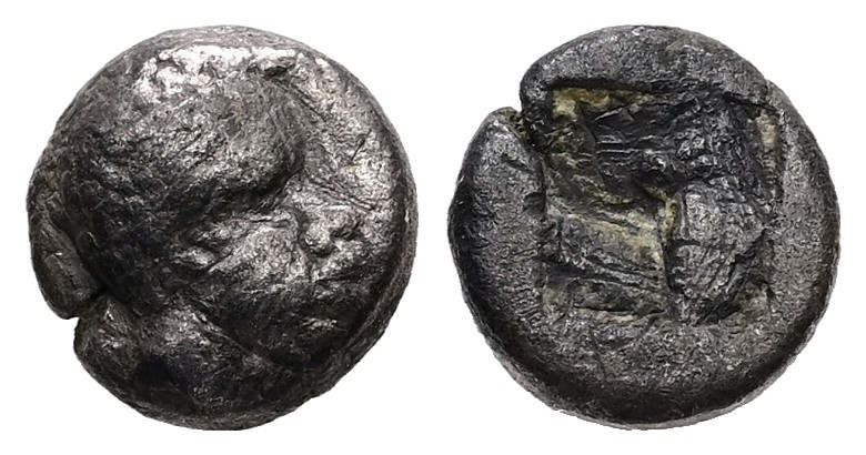 Lesbos, Uncertain. BI 1/12 Stater, 0.90 g 8.42 mm. Circa 500-450 BC.
Obv: Head o...