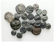 Lot of 22 unclassified See picture. LOT SOLD AS IS, NO RETURNS.