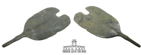 Unknown origin, attributed in collection as Kushan, however more likely to be of Cypriot or Egyptian origin. Circa 2040 to 1782 BC. Razor. Bronze. 125...