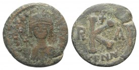 Maurice Tiberius (582-602). Æ 20 Nummi (19mm, 4.41g, 6h). Ravenna. Helmeted and cuirassed bust facing, holding globus cruciger. R/ Large K; cross abov...