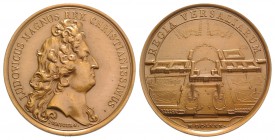 France, Louis XIV (1643-1715). Copper Medal 1680, le château de Versailles, Paris (41mm, 34.59g, 12h). LUDOVICUS MAGNUS REX CHRISTIANISSIMUS. R/REGIA ...