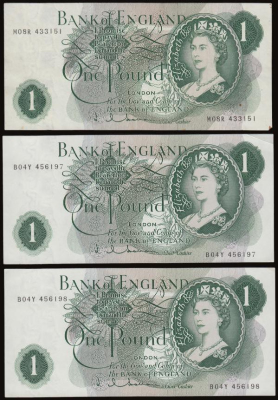 One Pound Hollom B288 Green issue and a LAST series (2 consecutives) serial numb...