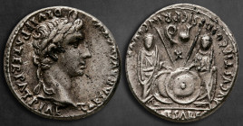 Augustus 27 BC-AD 14. Lugdunum (Lyon). Denarius AR