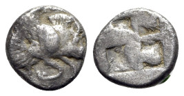 Ionia, Klazomenai, c. 480-400 BC. AR Diobol (10mm, 0.99g). Forepart of winged boar r. R/ Quadripartite incuse square. SNG München 451; SNG Kayhan 334;...